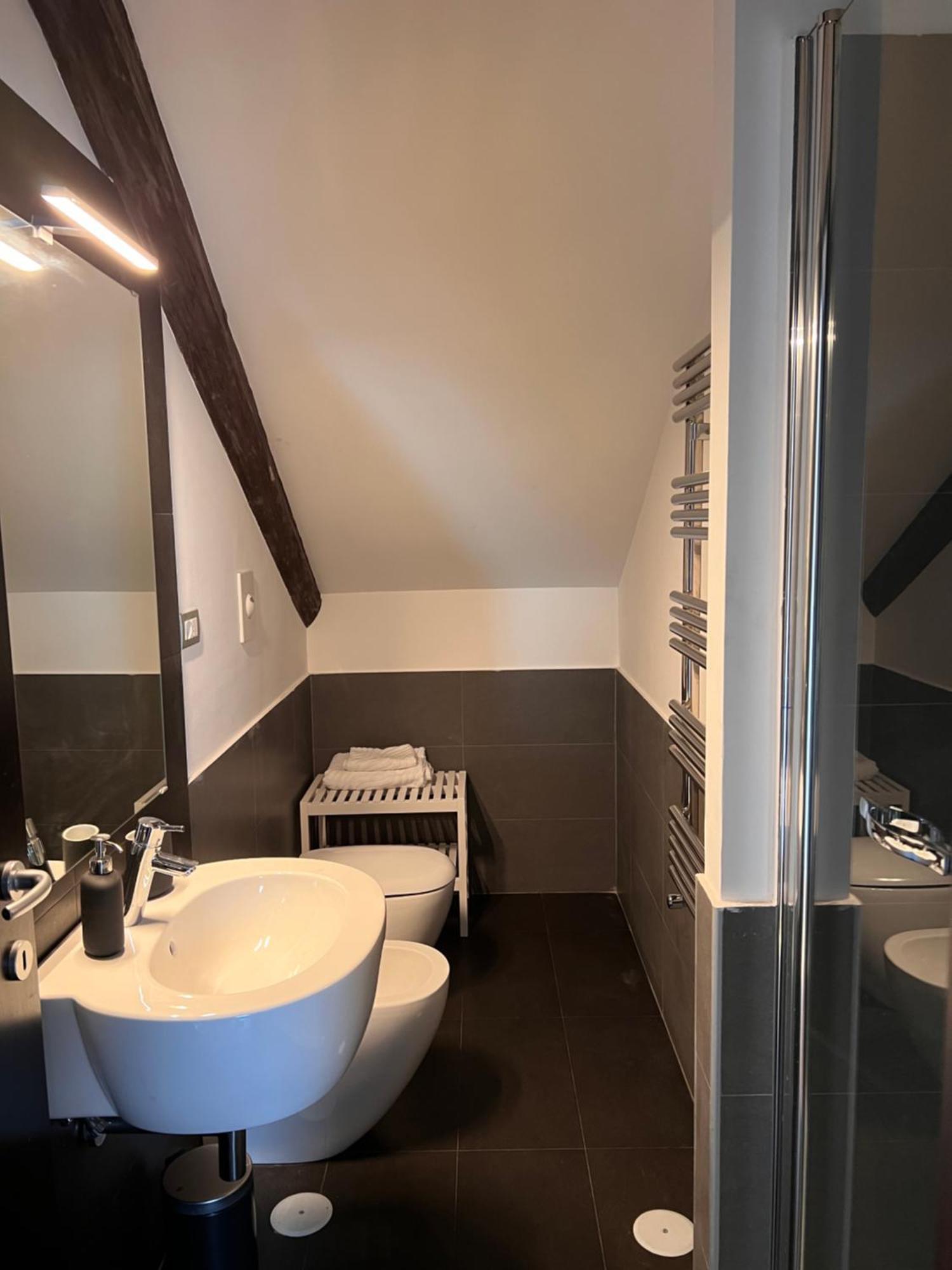 Unonoveuno Luxury Apartment Napoli Bagian luar foto