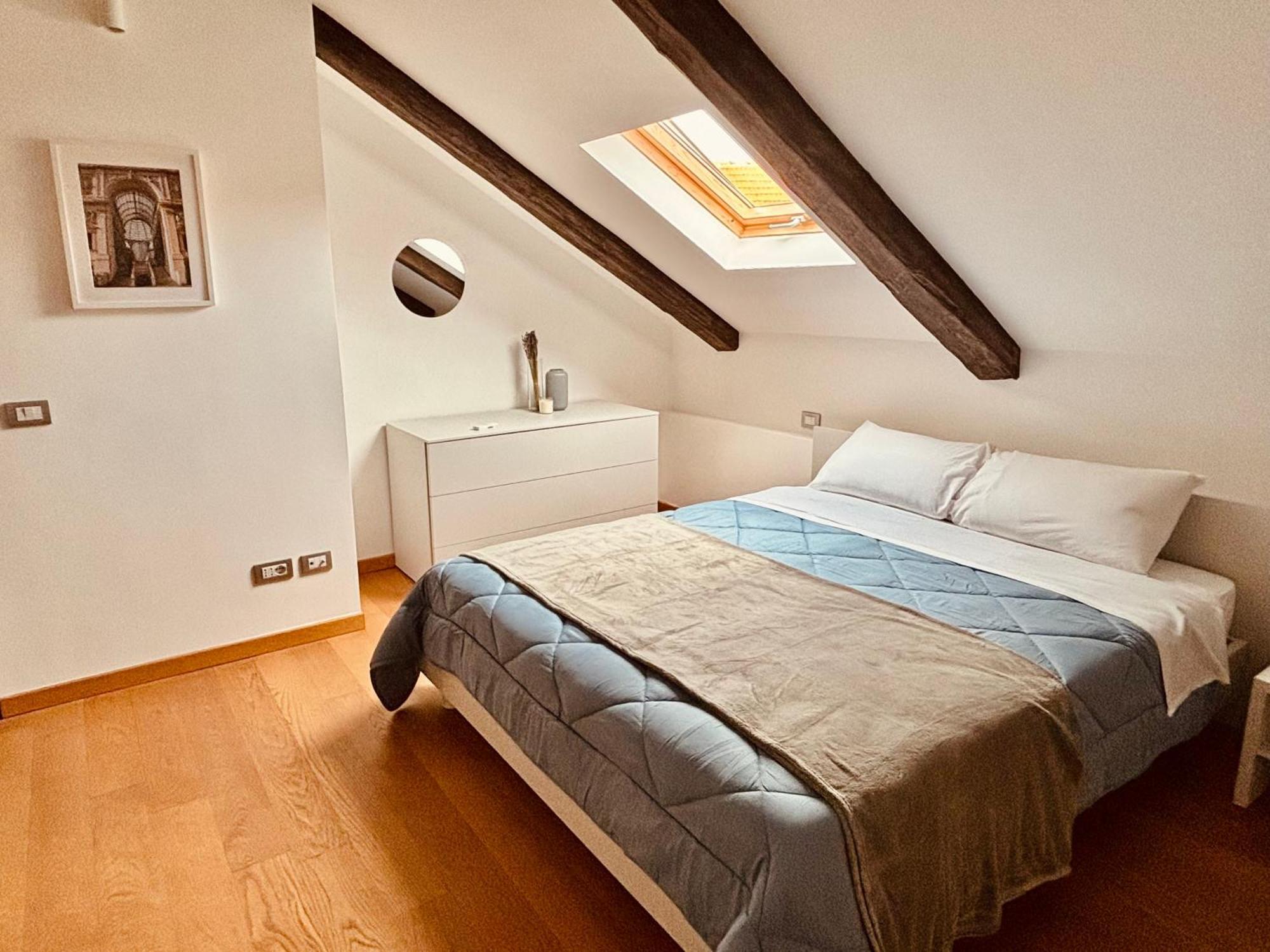 Unonoveuno Luxury Apartment Napoli Bagian luar foto